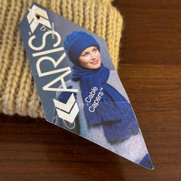 🌟HP🌟VTG 1980s NWT Aris Cable Capers Chunky Tan Acrylic Beanie OSFM - Picture 4 of 11